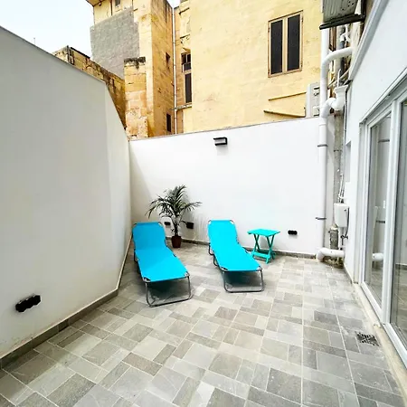 Duplex Maisonette Cospicua